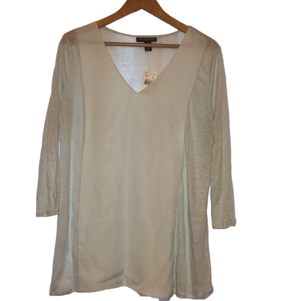 A PEA IN THE POD NWT MATERNITY Top size L